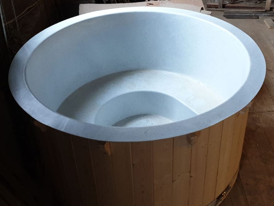 Light gray plastic tub