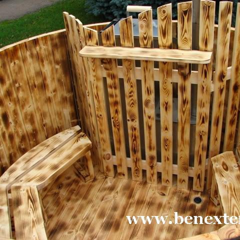 Leicht verbrannt Badefass